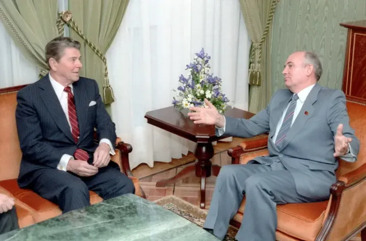 President Reagan meets with Soviet General Secretary Gorbachev